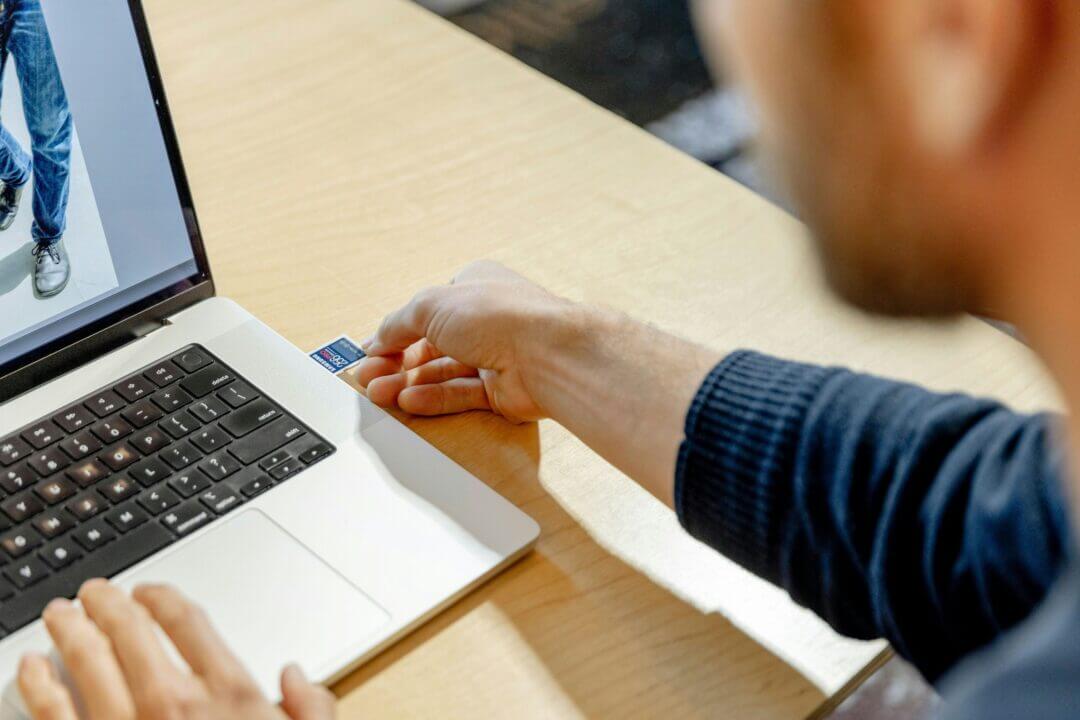Reskilling digital