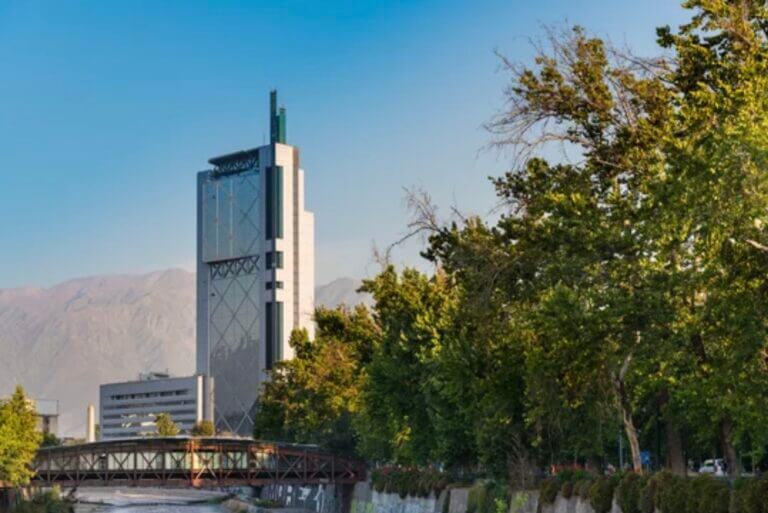 Con estructura que resguarda balance Millicom y NJJ acuerdan compra conjunta de Telefónica Chile