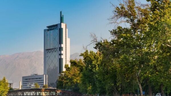 Con estructura que resguarda balance Millicom y NJJ acuerdan compra conjunta de Telefónica Chile